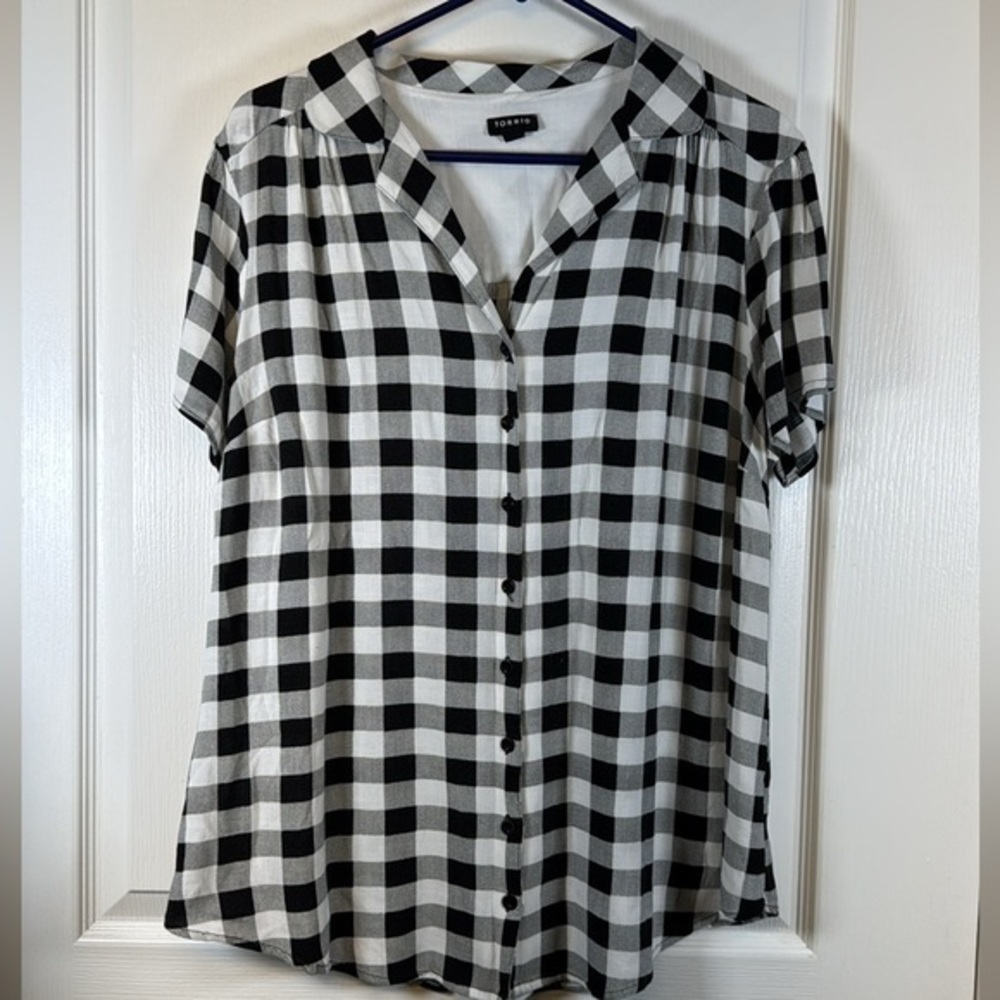 Torrid Black White Checkers Button Down Blouse Size 2/2X EUC #5653